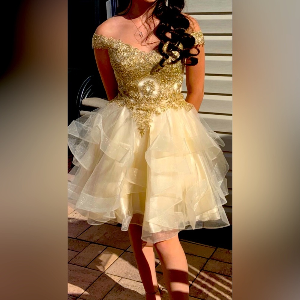 Star Box Prom Dress Size Small